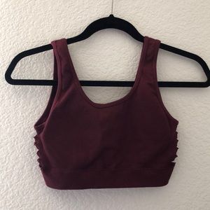 Medium maroon sports bra